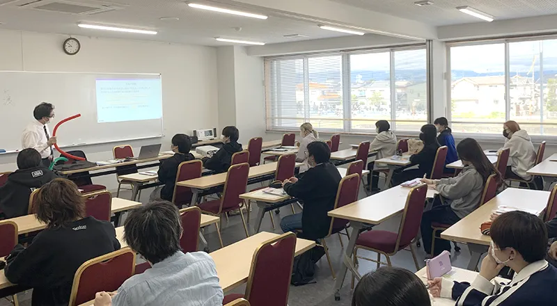 学校法人　理知の杜